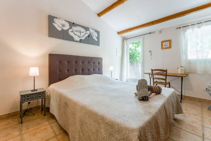 Chambre d’hôte pour 2 personnes, avec Jardin dans le Vaucluse - 2