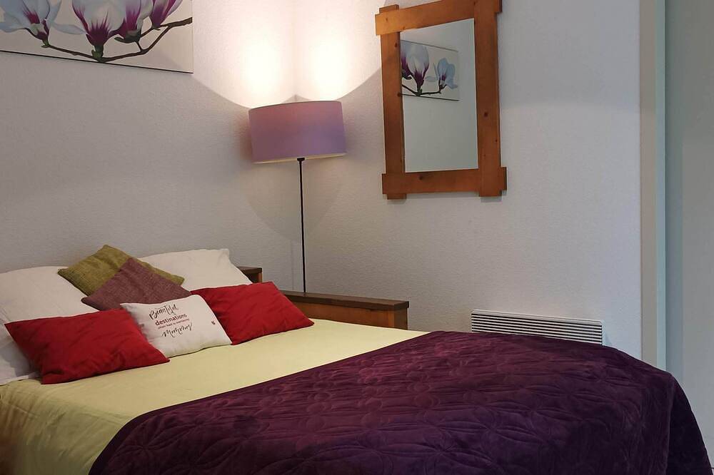 Appartement entier, Résidence Terrasses du Lac 3*,piscine chauffée in Aureilhan, Côte d’Argent