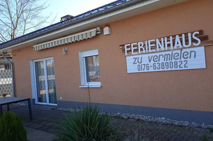 Ferienhaus für 7 Personen, mit Terrasse und Garten sowie Whirlpool in Berlin Umland