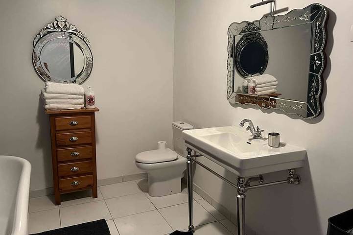 Location de vacances pour 6 personnes, avec terrasse dans Office De Tourisme D Uzes - 4