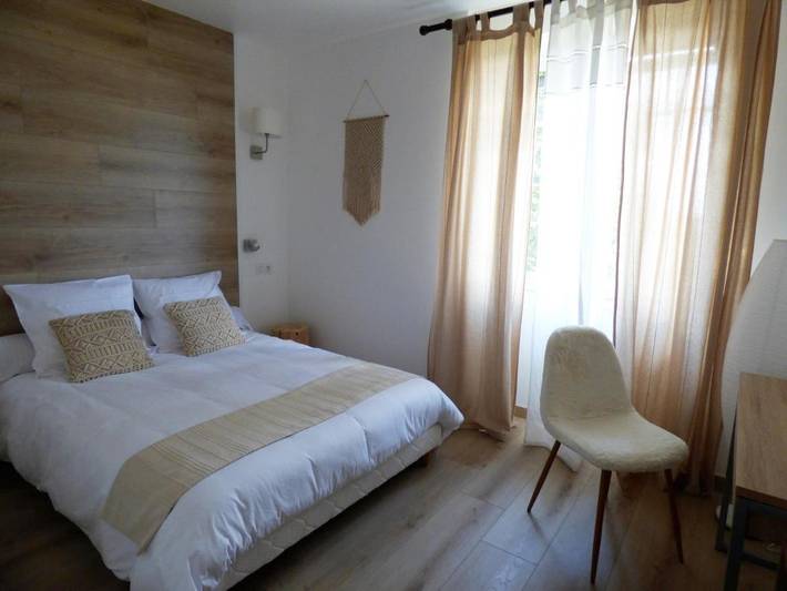 Chambre d’hôte pour 2 personnes, avec Terrasse ainsi que Jardin et Vue