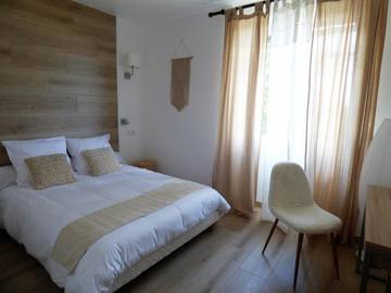 Chambre d’hôte pour 2 personnes, avec jardin ainsi que terrasse et vue à Capdenac