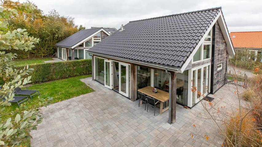 Ferienhaus für 5 Personen, mit Terrasse und Sauna, mit Haustier