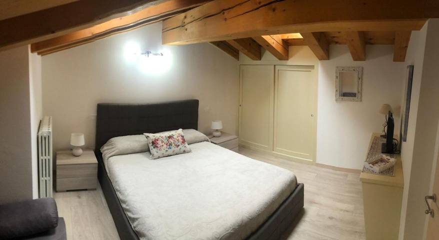 Appartamento per 3 persone, con Balcone e Terrazza nonché Giardino e Panorama a Bosco Chiesanuova