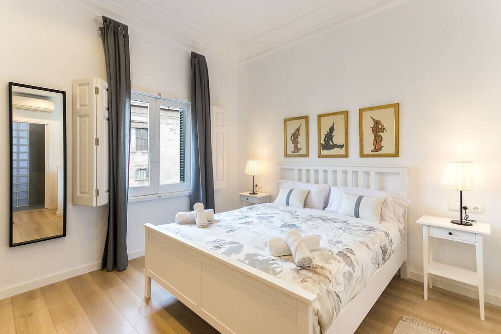 Entire apartment, Apartup Palace House in Valencia City Centre, Valencia