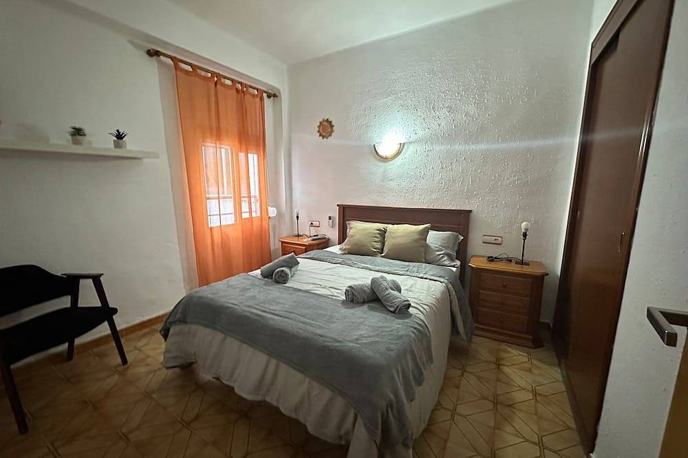 Apartamento entero, Piso turístico Faro28 in Les Palmeres (Sueca), Sueca