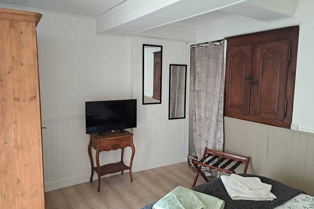 Entire apartment, Studio Rdc La Tanière de Bains in La Vôge-les-Bains, Épinal region