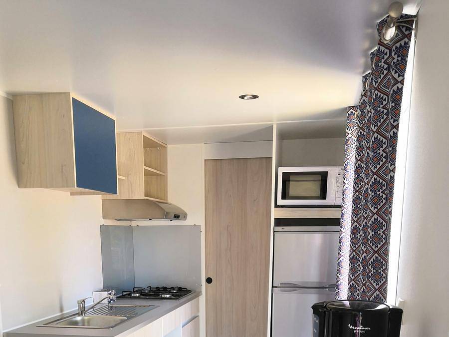 Camping La Résidence d'été - Mobilheim 6 personen - Cottage Premium Clim - 29 m² - 2 Zimmer - 4/6 pers - Klimaanlage & Plancha in Saint-Remèze, Privas