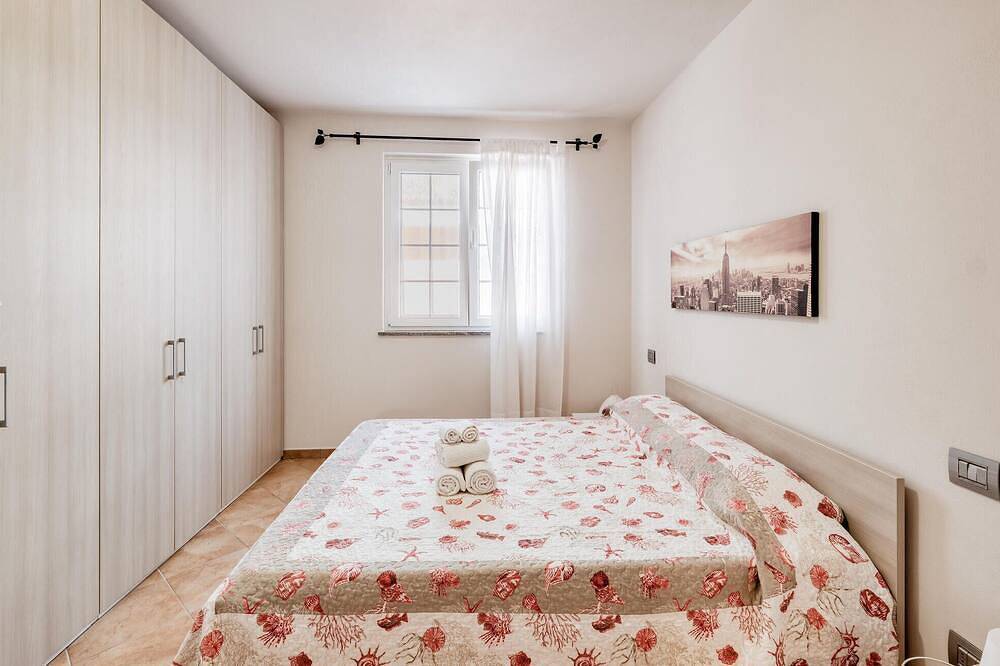 Entire apartment, Cozy apartment in imperia (im) in Porto Maurizio, Imperia