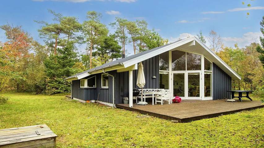 Ferienhaus für 9 Personen, mit Terrasse und Whirlpool sowie Sauna in Djursland
