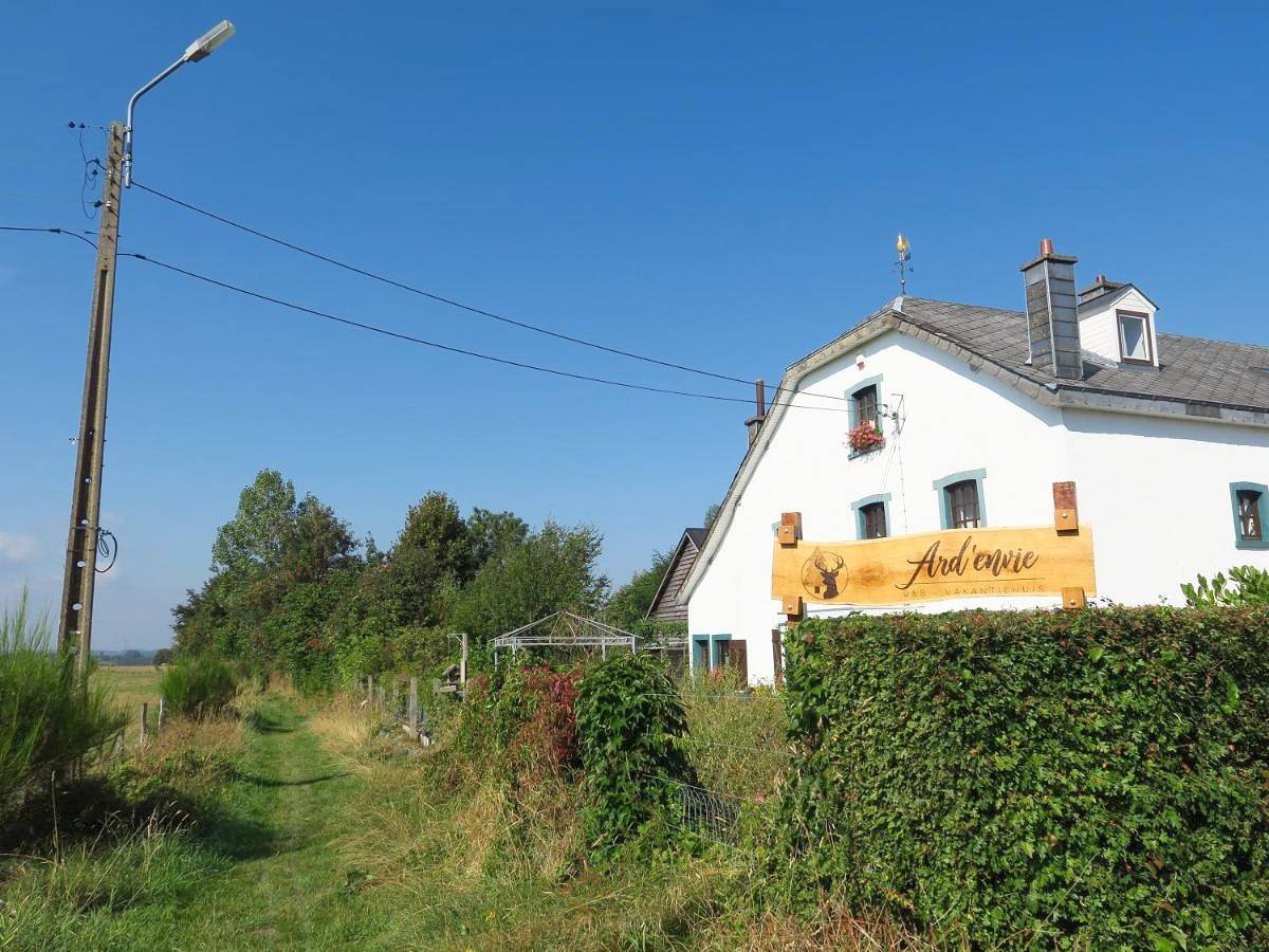 Double Room with Private Bathroom in Tavigny, Houffalize