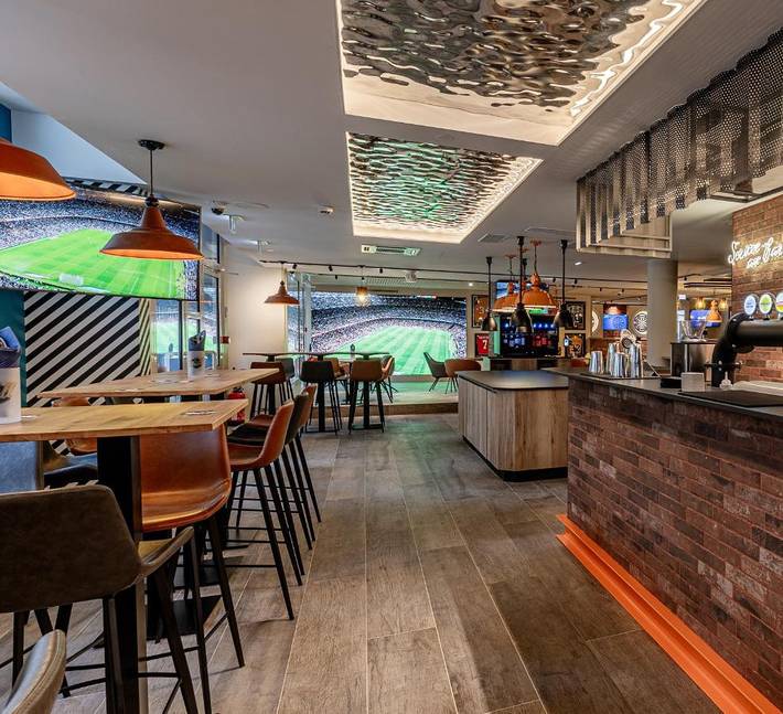 Hôtel pour 2 personnes, avec piscine ainsi que jacuzzi et sauna, animaux acceptés