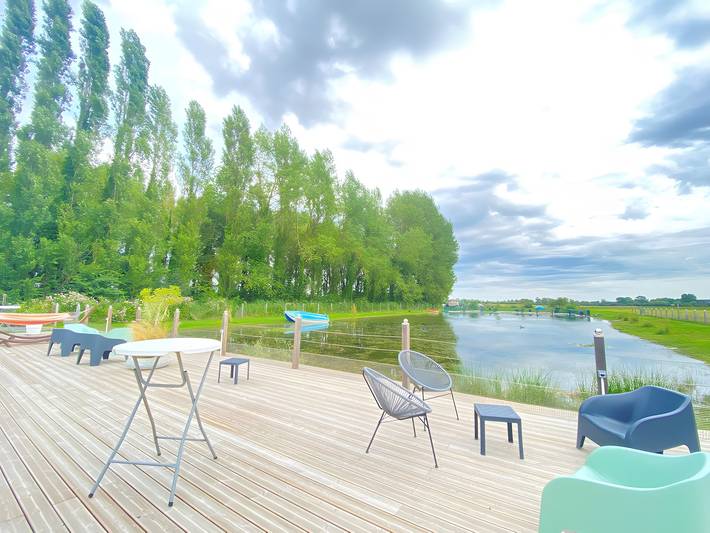 Location de vacances pour 4 personnes, avec vue sur le lac et jardin à Saint-Quentin-en-Tourmont - 2