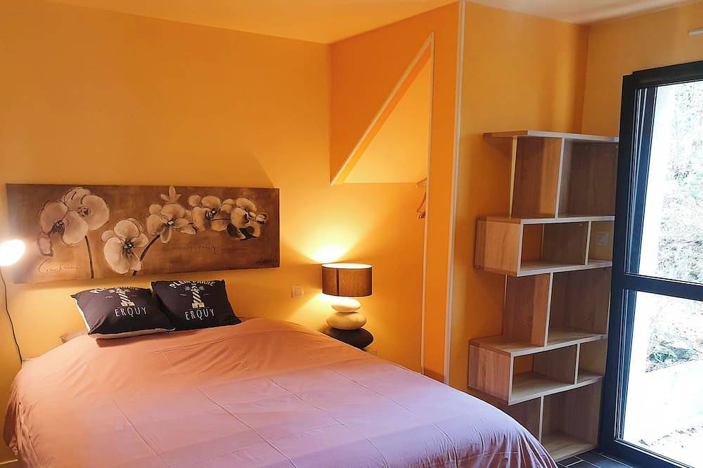 5 Minuten vom Strand entfernt, beheiztes Hallenbad, Sauna, Haustiere willkommen in Erquy, Côte d’Émeraude