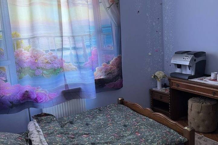 Your entire floor with 3 bedrooms, private bathroom. Near Lake Balaton and Hévíz in Vonyarcvashegy, Balaton Hochland Nationalpark
