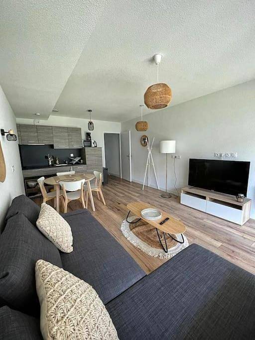 Gîte pour 4 personnes, avec bassin pour enfant ainsi que jardin et piscine, animaux acceptés dans Plage du Courant - 4