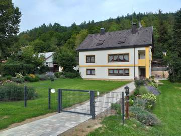 Ferienwohnung für 4 Personen, mit Terrasse und Garten in Heiligenstadt