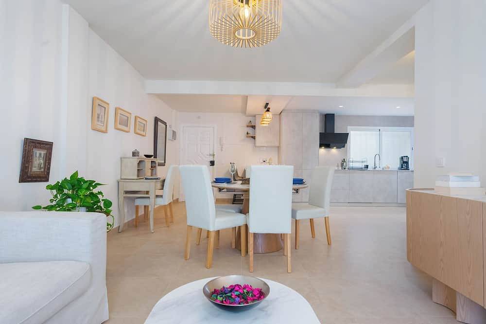 Ganze Wohnung, Apartment corazón in historical center of Sevilla w/balcony - fast Wifi - Ac in Casco Antiguo, Sevilla