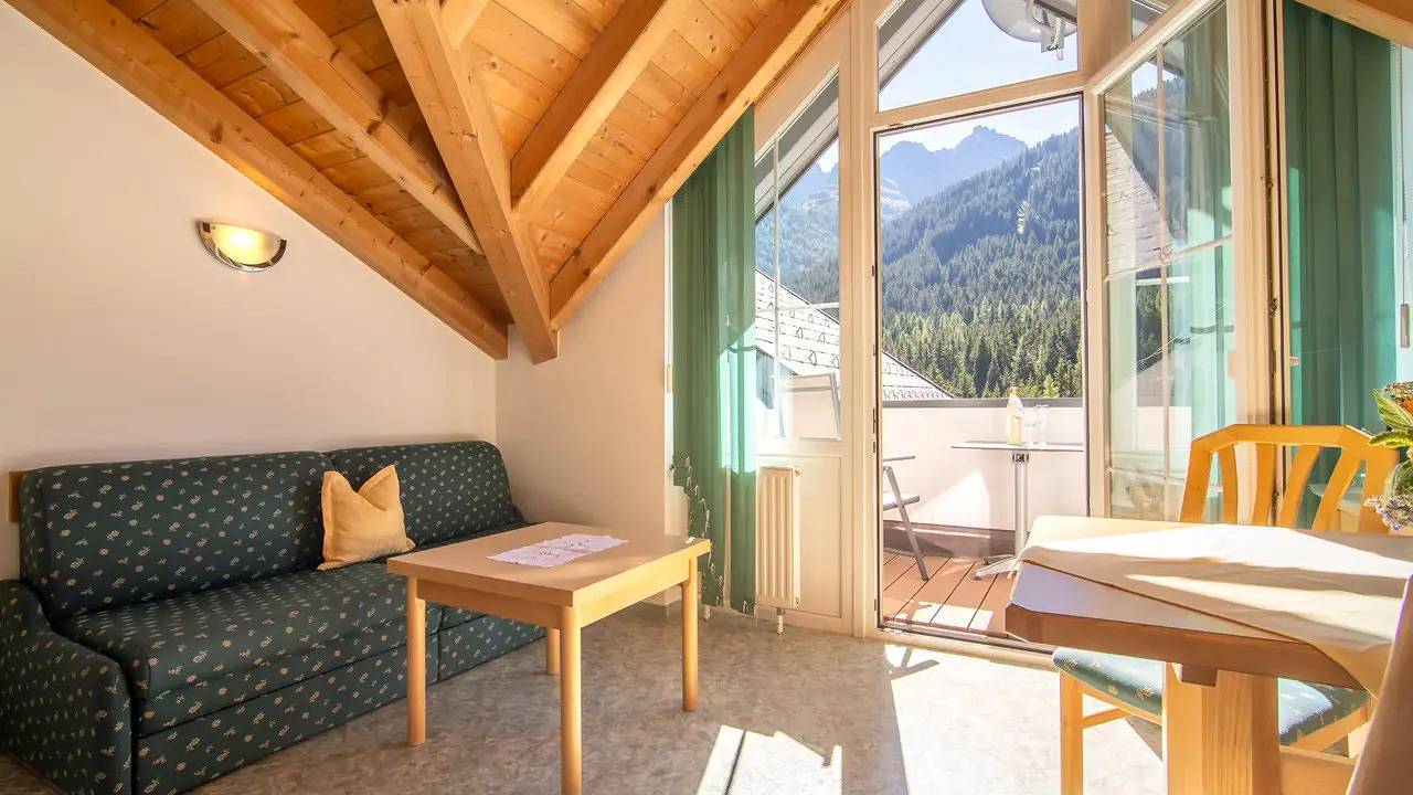 Geheel vakantieappartement, Vakantieappartement voor 3 personen met balkon in Mathon, Verwall 