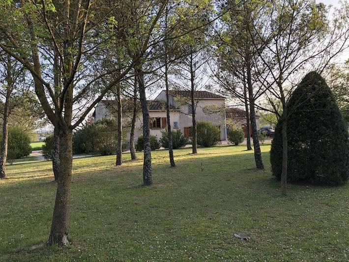 Location de vacances pour 6 personnes, avec jardin ainsi que piscine et terrasse à Saint-Julien-de-Cassagnas - 3