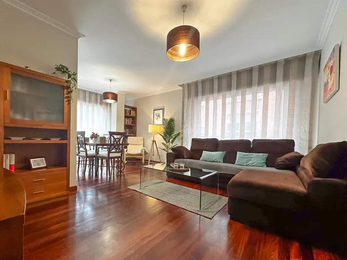 Apartamento de vacaciones para 8 personas, con balcón y vistas, Familias con niños - 1