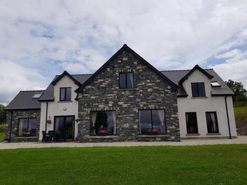 Location de vacances pour 8 personnes, avec jardin et vue dans Donegal
