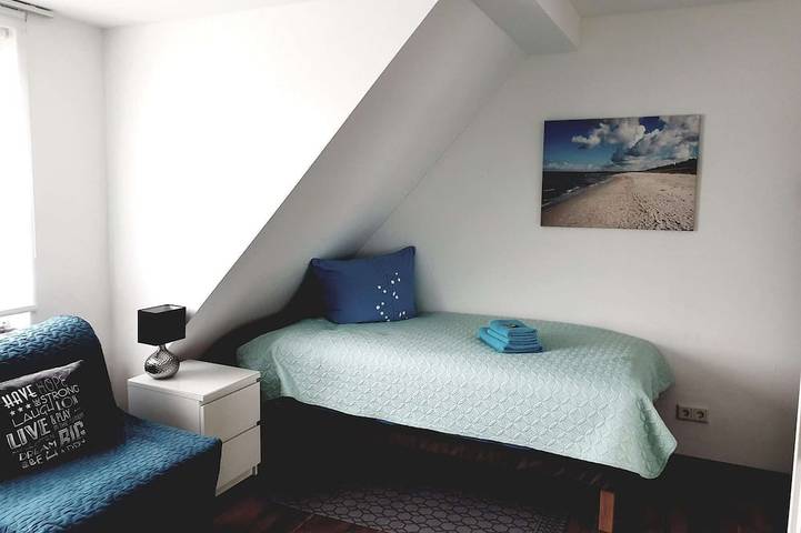 Ganze Wohnung, Luxuriöse großzügige Wohnung mit einem Schlafzimmer für zwei Personen in Solingen, Bergisches Land