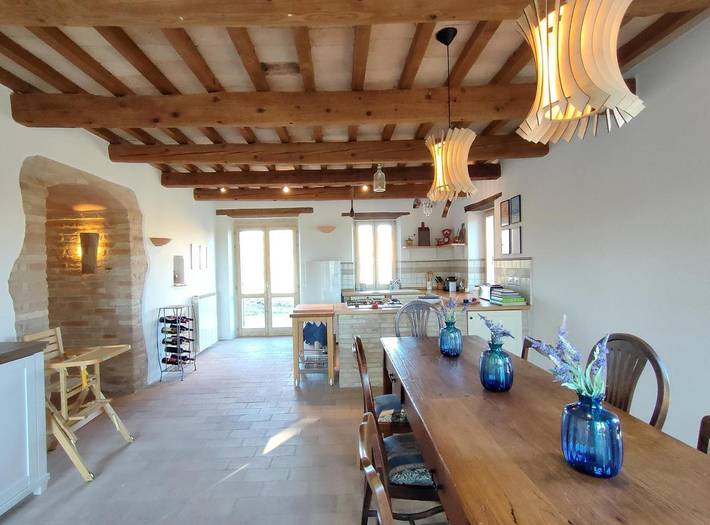 Location de vacances pour 10 personnes, avec Terrasse et Jardin ainsi que Piscine et Vue à Corinaldo - 2