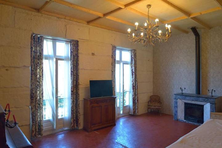 Gîte pour 7 personnes, avec balcon et jacuzzi ainsi que piscine et sauna, animaux acceptés dans Office de Tourisme de Beziers Centre Ville - 3