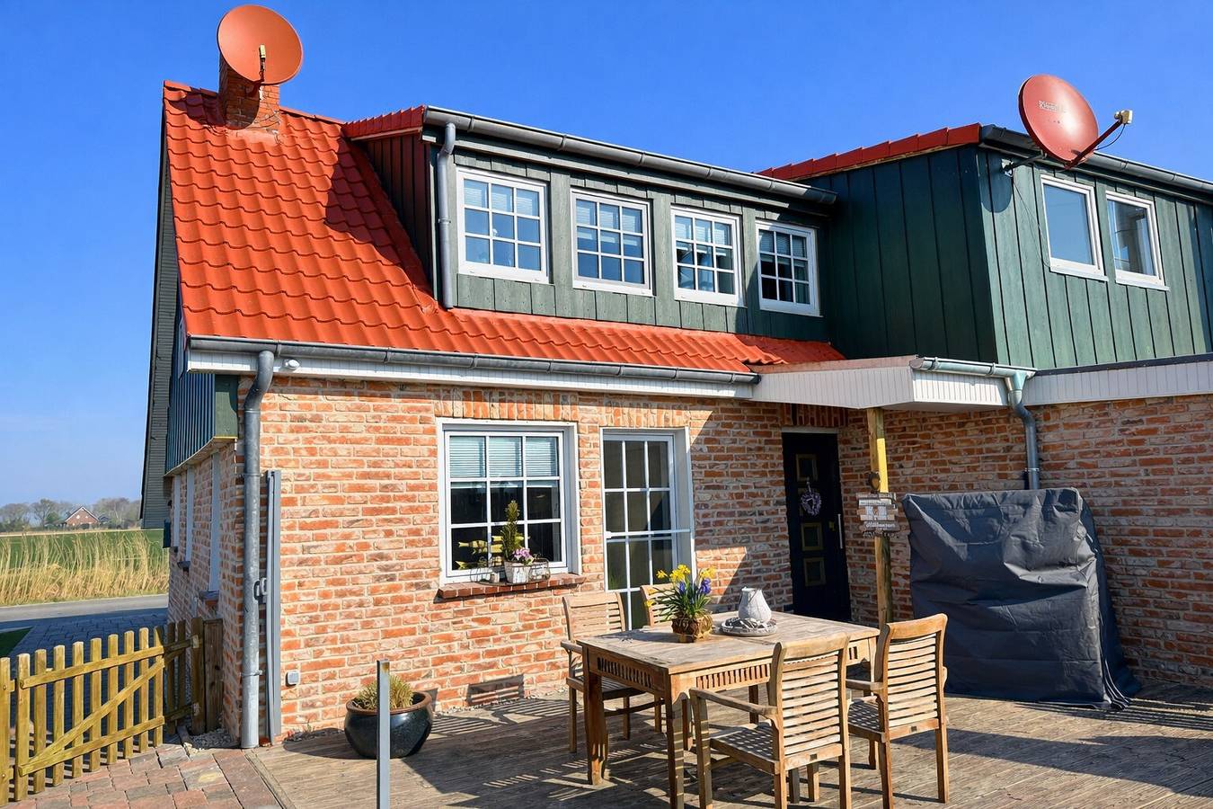 Ferienhaus "Huus ant Diek" mit privater Terrasse und Wlan in Ostermarsch, Nordseeküste