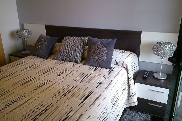 Entire apartment, Casa Hortensia - comfortable apartment with indoor pool 4pax in Foz, A Mariña Lucense