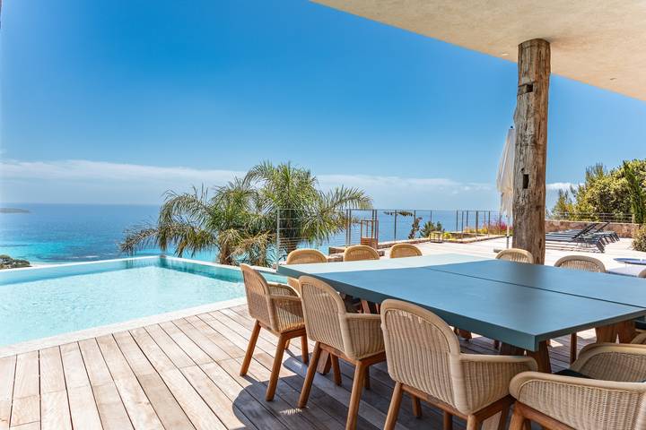 Maison de vacances pour 14 personnes, avec Terrasse et Jardin ainsi que Piscine et Sauna dans Palombaggia