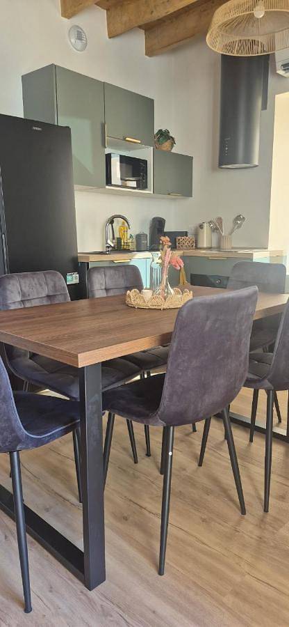 Appartement entier, Duplex Le Trèfle in Charmes-sur-l'Herbasse, Région de Valence