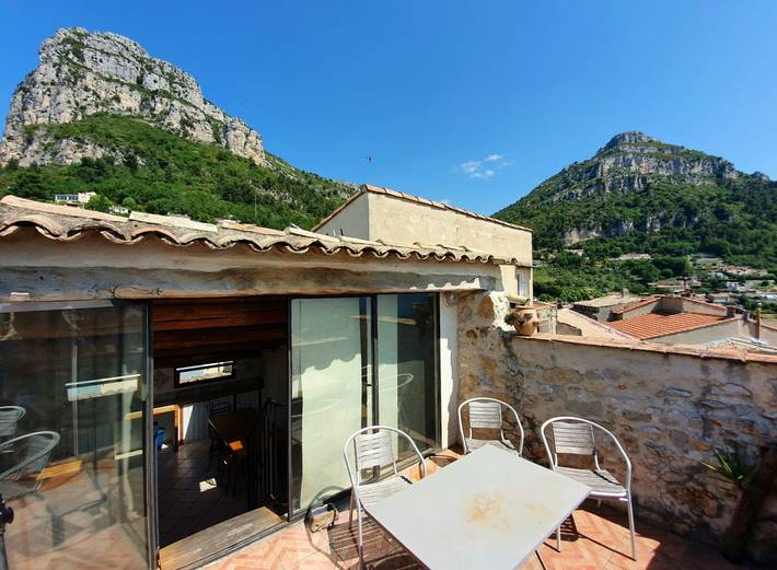 Gîte pour 8 personnes, avec terrasse à Saint-Jeannet - 2