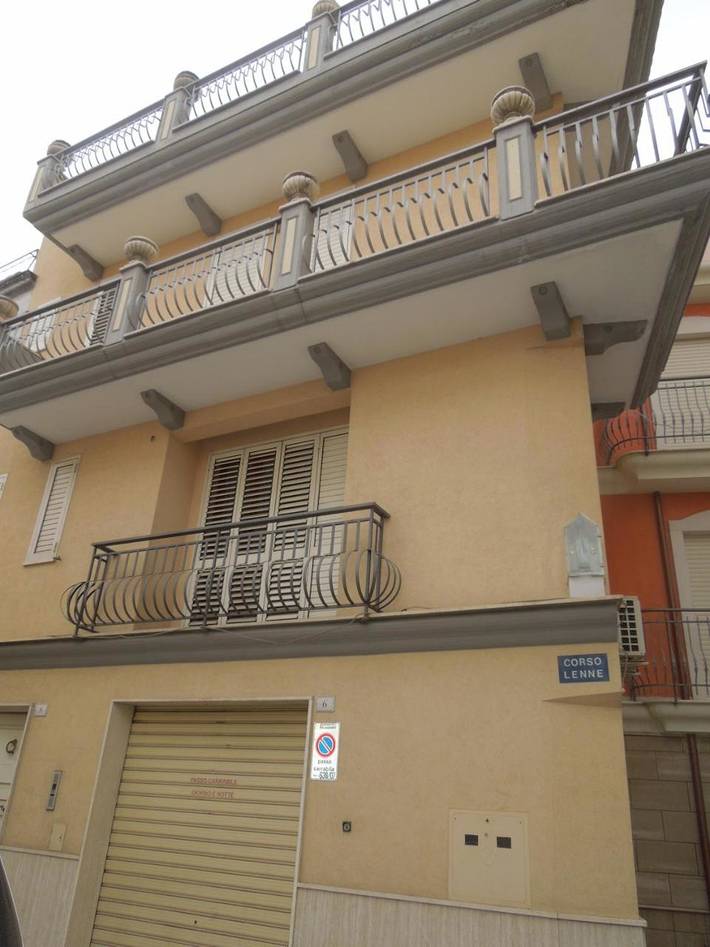 Location de vacances pour 5 personnes, avec vue et terrasse à Palagiano - 4