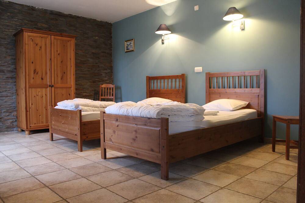 Gîte-Hütte-Ensuite mit Bad-Gartenblick in Nadrin, Houffalize
