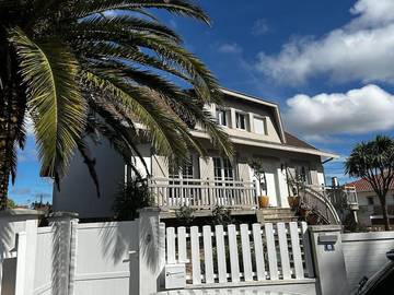 Villa pour 14 personnes, avec terrasse ainsi que vue et piscine à Biarritz