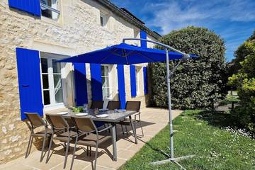 Gîte pour 6 personnes, avec jardin ainsi que terrasse et jacuzzi à Soubise