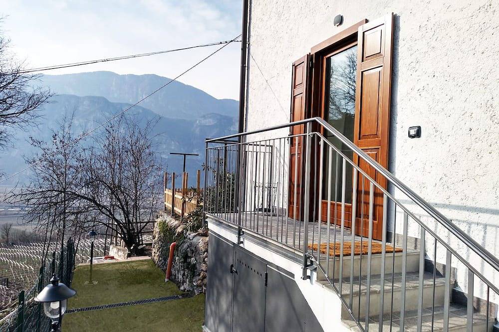 Lavendel- und Rosmarinhäuschen in Lavis, Fleimstaler Alpen