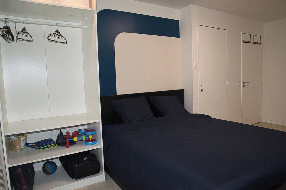 Entire apartment, T4 New 16m² Terrace • Paris 25min - 8G fiber in Évry-Courcouronnes, Essonne