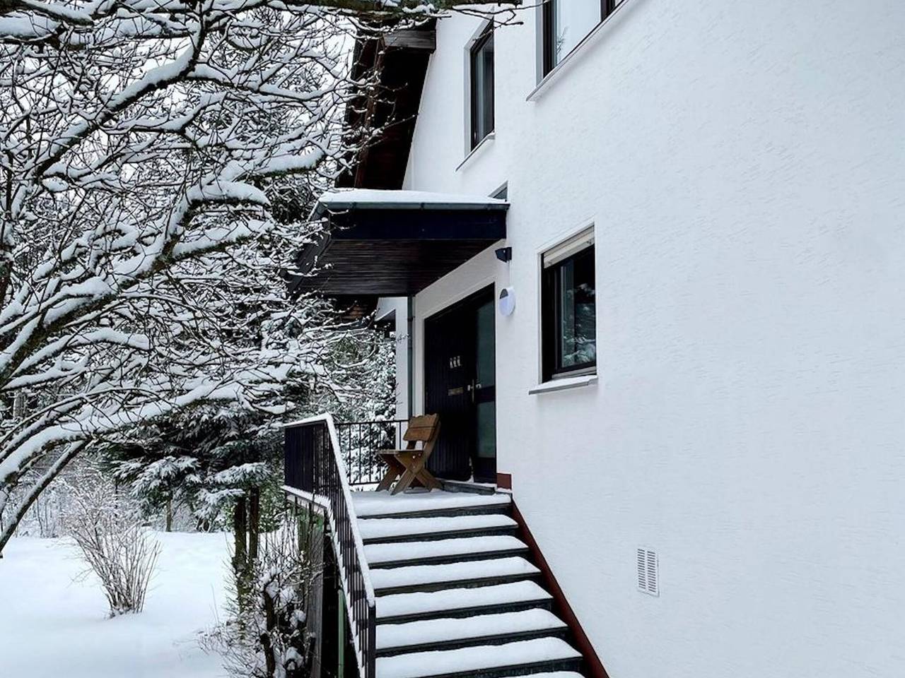 Ganze Wohnung, Ferienwohnung mit Balkon und Garten in Elkeringhausen, Winterberg