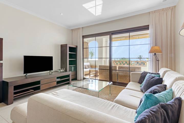 Apartamento entero, Apartamento 'Villa Gadea 4-3' con vistas al mar, Wi-Fi y aire acondicionado in Playa de L'Olla, Altea