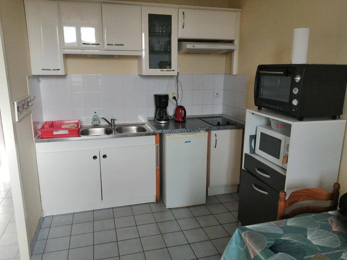 Double Room with Private Bathroom in Rochefort, Région de Rochefort