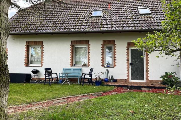 Ferienwohnung für 3 Personen, mit Garten in Peenehagen