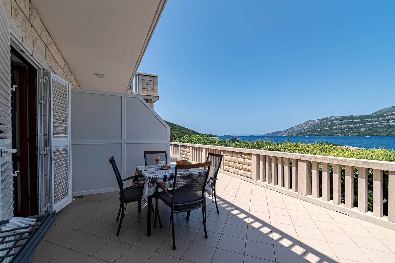 Entire apartment, One bedroom apartment near beach Tri Žala, Korčula A-9237-a in Zrnovska Banja, Korcula