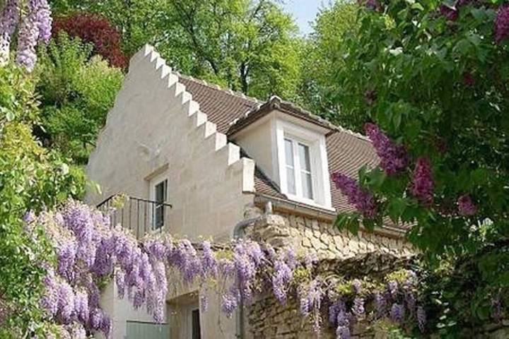 Location de vacances pour 2 personnes, avec Terrasse ainsi que Jardin et Vue dans Château de Pierrefonds