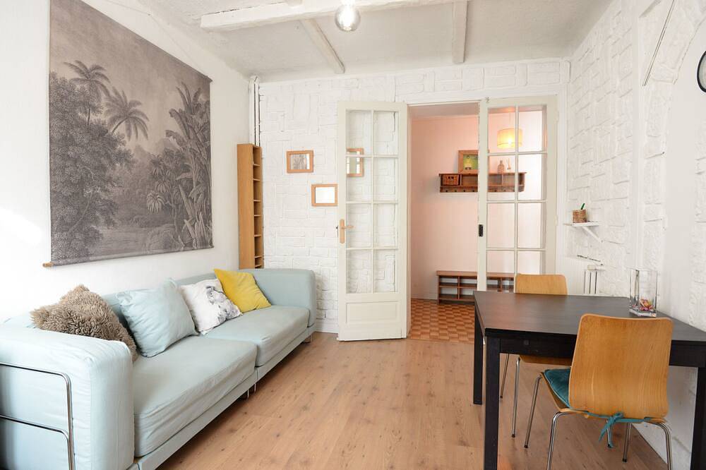 Entire apartment, Charming T2 on the outskirts of Paris in Saint-Ouen, Seine-Saint-Denis