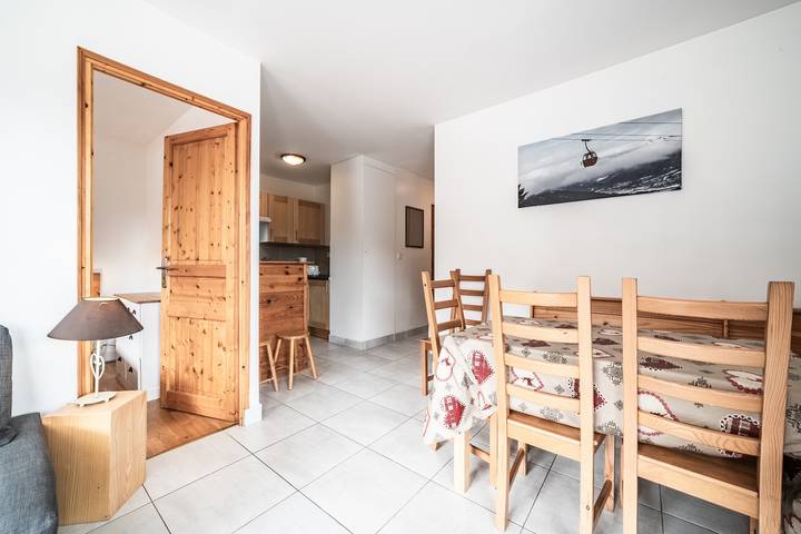 Ganze Wohnung, Geräumige Ferienwohnung direkt an der Piste mit Bergblick und Balkon in Station de Morillon, Grand Massif