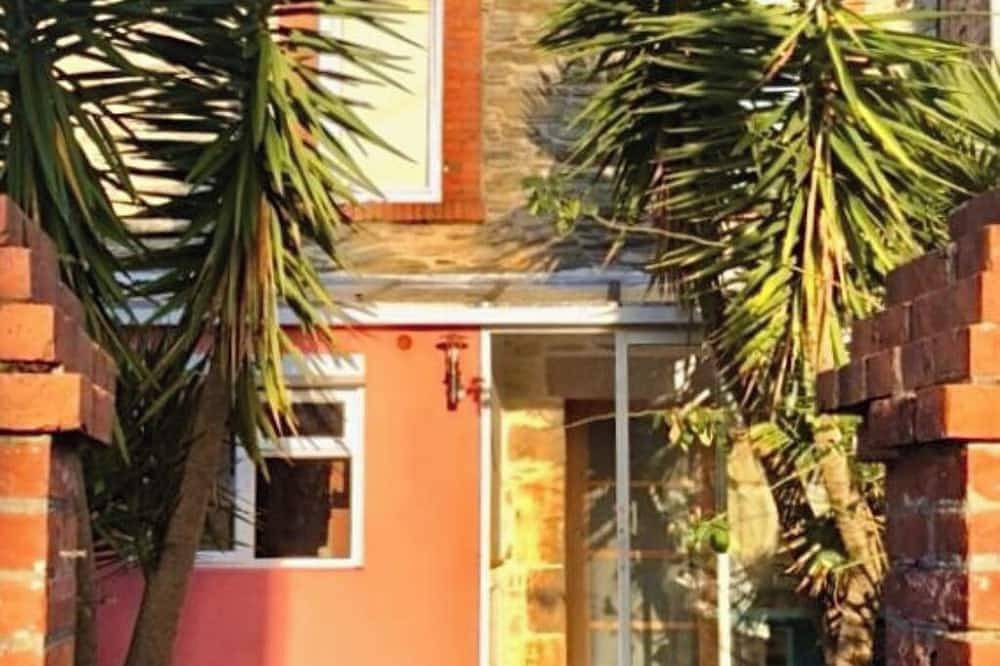 Maison de ville 5 voyageurs Cherbourg en Cotentin in Tourlaville, Cherbourg-en-Cotentin