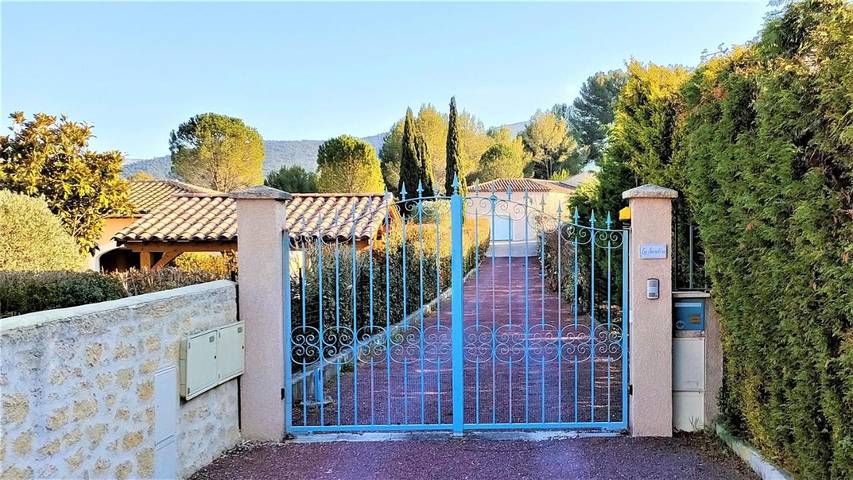 Gîte pour 2 personnes, avec jardin et terrasse à Saint-Zacharie - 2